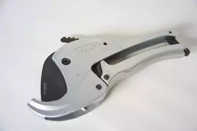 Ножницы для резки металлоплатиковой трубы TIM, серый , d=16-42 мм фото